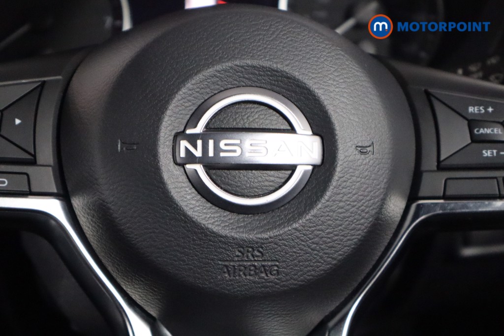 Nissan Juke N-Connecta Manual Petrol SUV - Stock Number (1566109) - 17th supplementary image