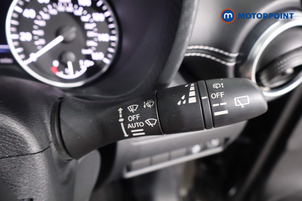 Nissan Juke N-Connecta Manual Petrol SUV - Stock Number (1566109) - 18th supplementary image