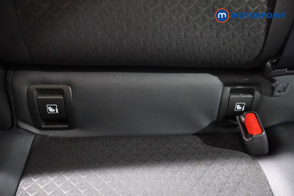 Nissan Juke N-Connecta Manual Petrol SUV - Stock Number (1566109) - 25th supplementary image