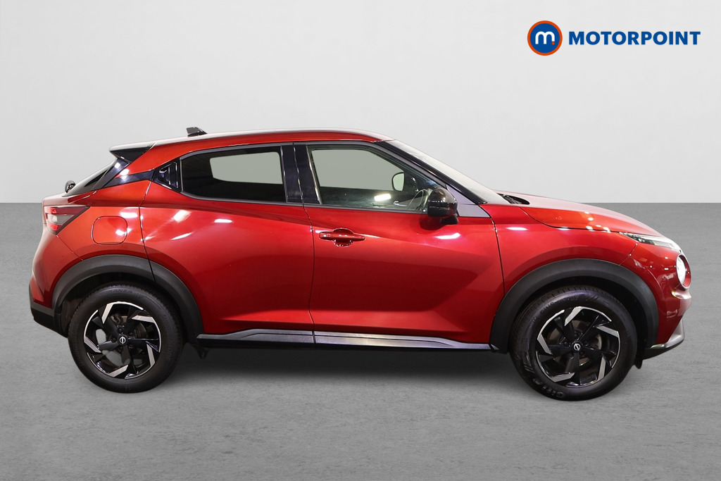 Nissan Juke N-Connecta Manual Petrol SUV - Stock Number (1566114) - Drivers side
