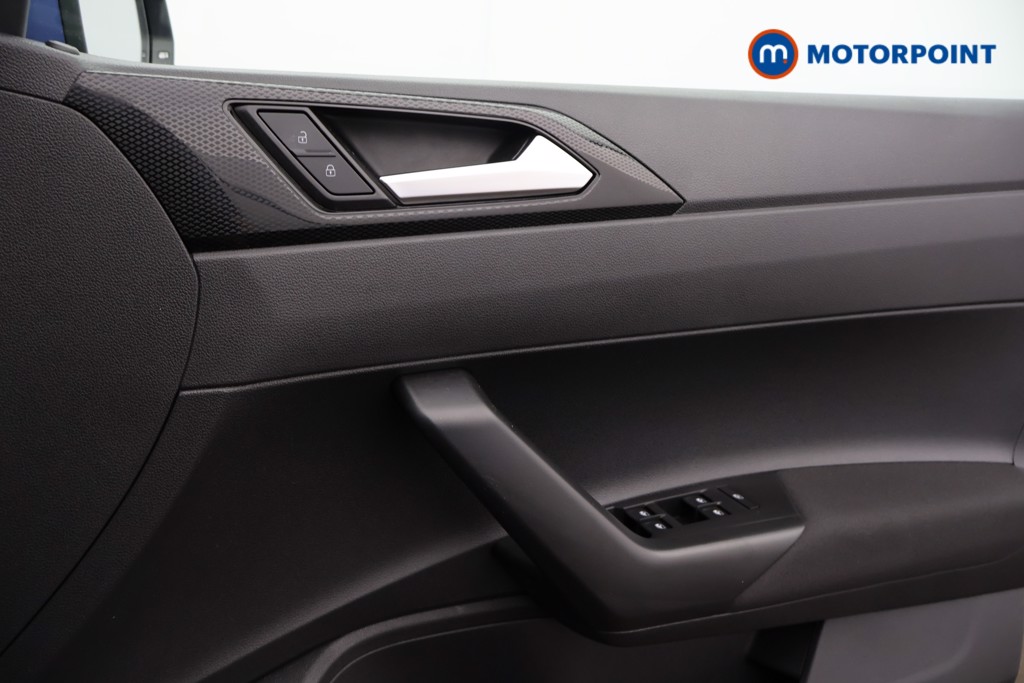 Volkswagen Polo Life Automatic Petrol Hatchback - Stock Number (1566343) - 5th supplementary image
