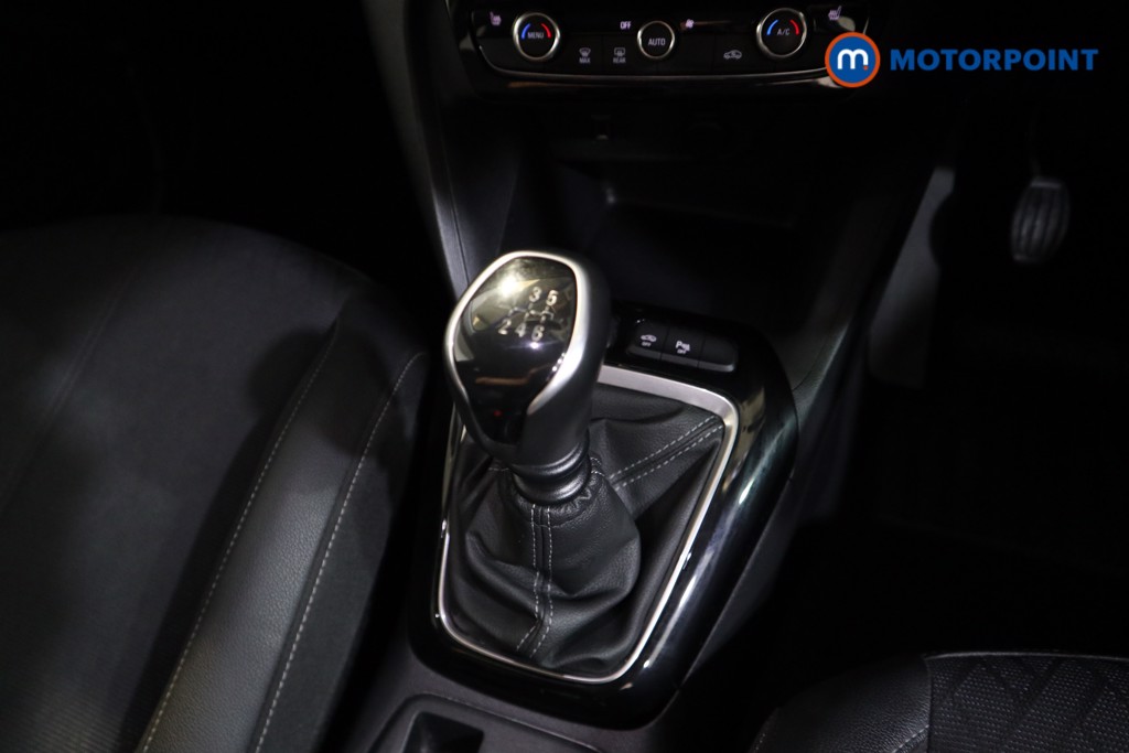 Vauxhall Corsa Elite Nav Premium Manual Petrol Hatchback - Stock Number (1566408) - 8th supplementary image