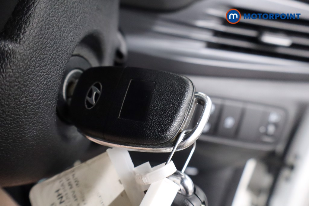 Hyundai I20 Se Connect Automatic Petrol Hatchback - Stock Number (1566683) - 13th supplementary image