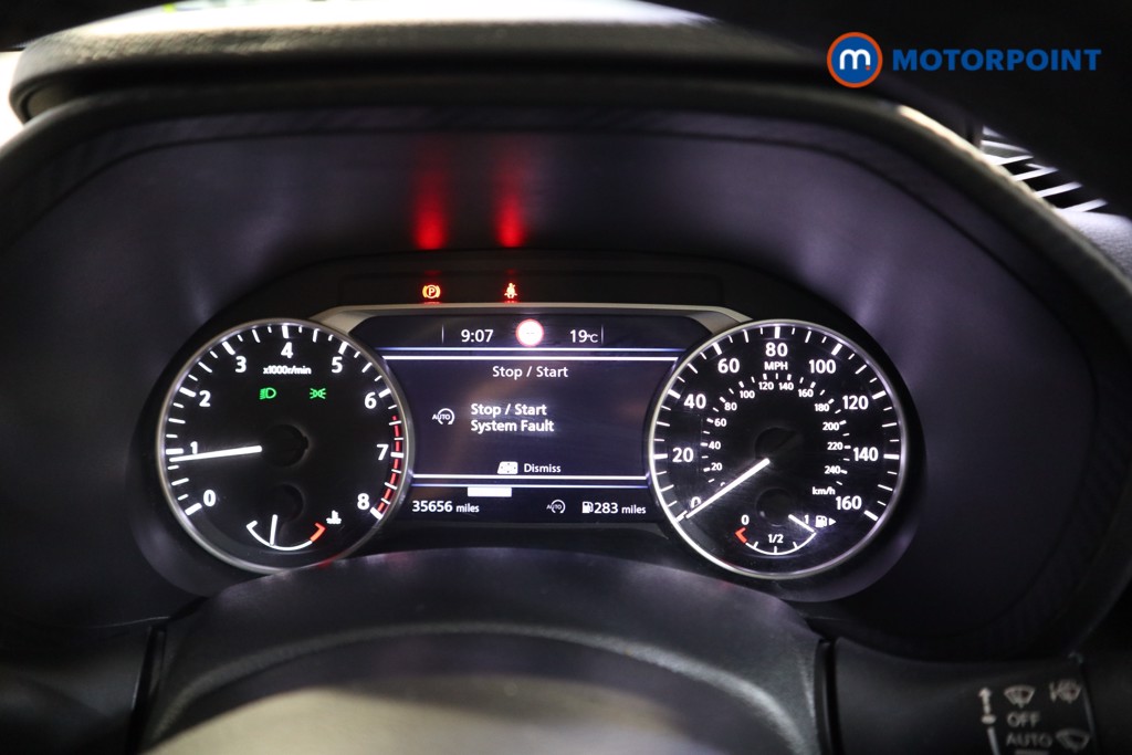 Nissan Juke N-Connecta Manual Petrol SUV - Stock Number (1566953) - 5th supplementary image