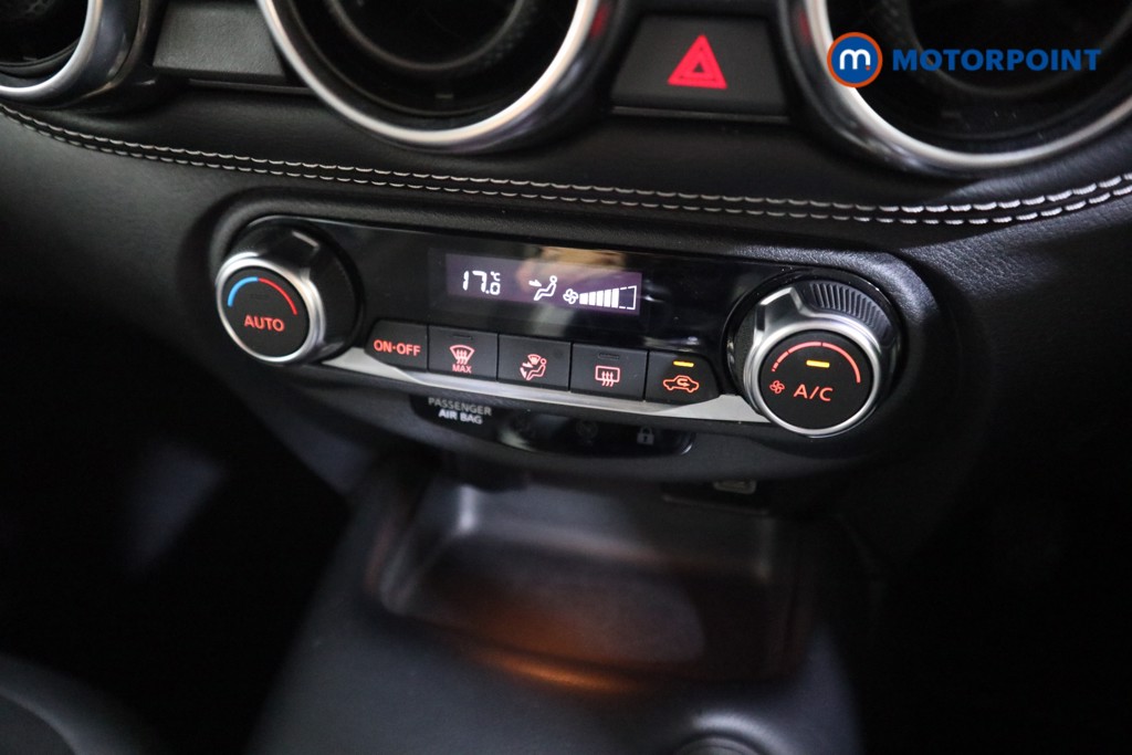 Nissan Juke N-Connecta Manual Petrol SUV - Stock Number (1566953) - 7th supplementary image