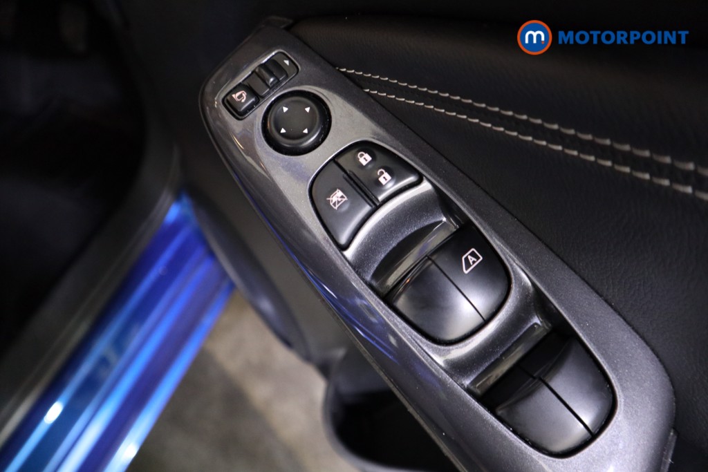Nissan Juke N-Connecta Manual Petrol SUV - Stock Number (1566953) - 10th supplementary image