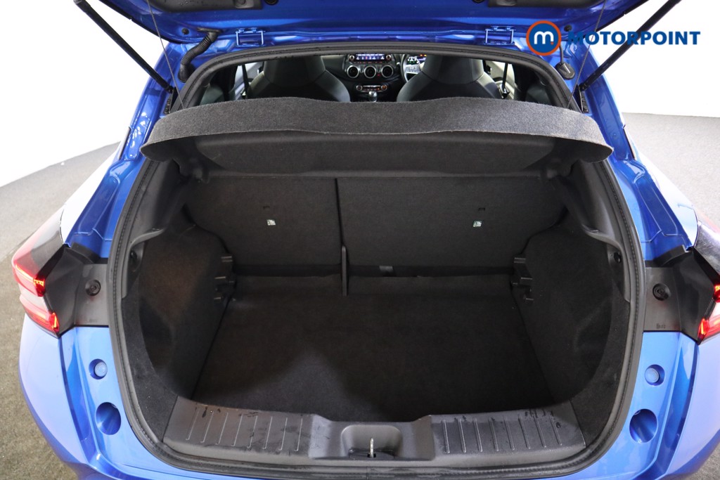 Nissan Juke N-Connecta Manual Petrol SUV - Stock Number (1566953) - 13th supplementary image