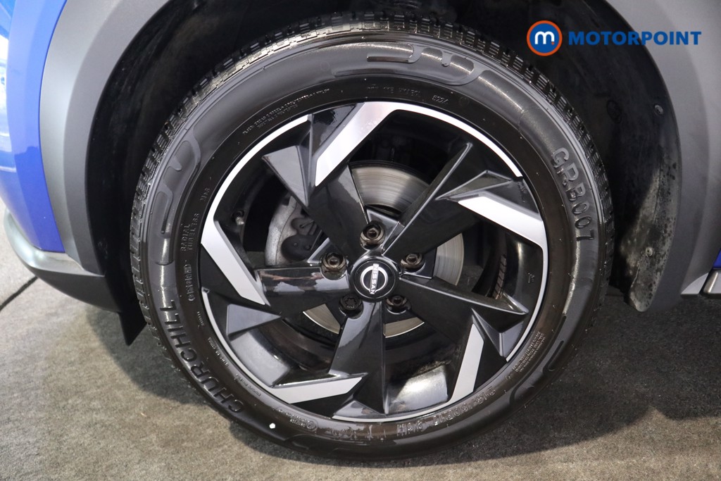Nissan Juke N-Connecta Manual Petrol SUV - Stock Number (1566953) - 16th supplementary image