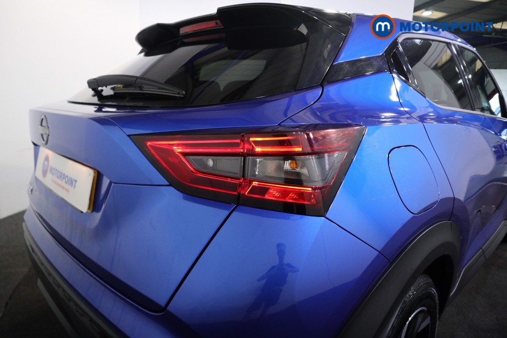 Nissan Juke N-Connecta Manual Petrol SUV - Stock Number (1566953) - 21st supplementary image