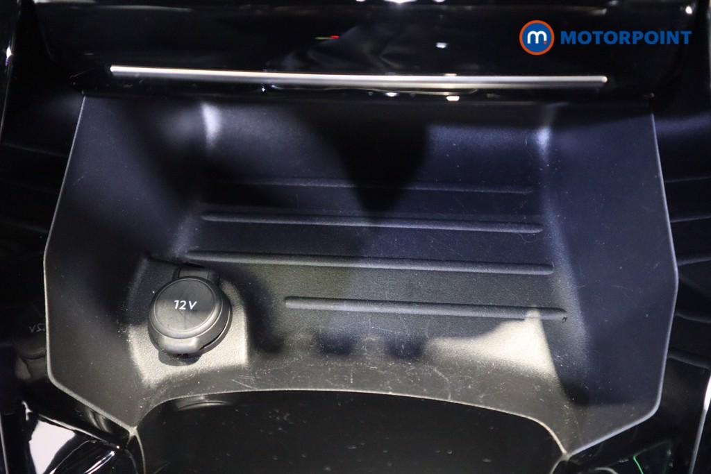 Peugeot 2008 GT Manual Petrol SUV - Stock Number (1567306) - 23rd supplementary image
