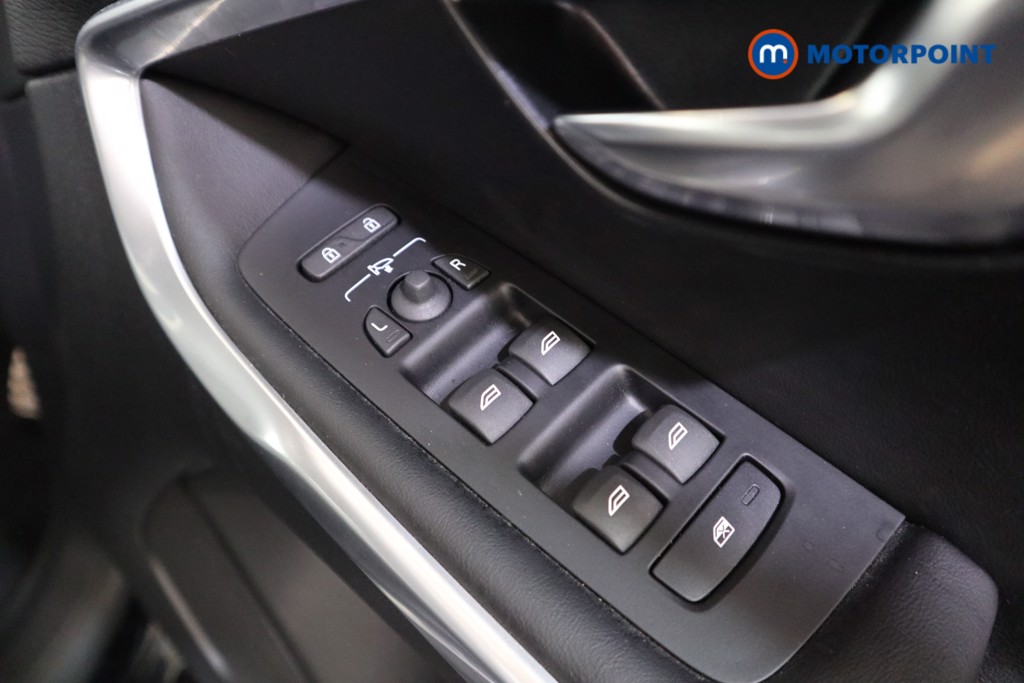 Volvo V40 R Design Edition Manual Petrol Hatchback - Stock Number (1567577) - 10th supplementary image