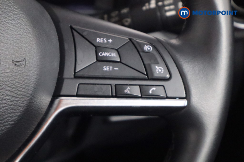Nissan Juke N-Connecta Manual Petrol SUV - Stock Number (1567978) - 8th supplementary image