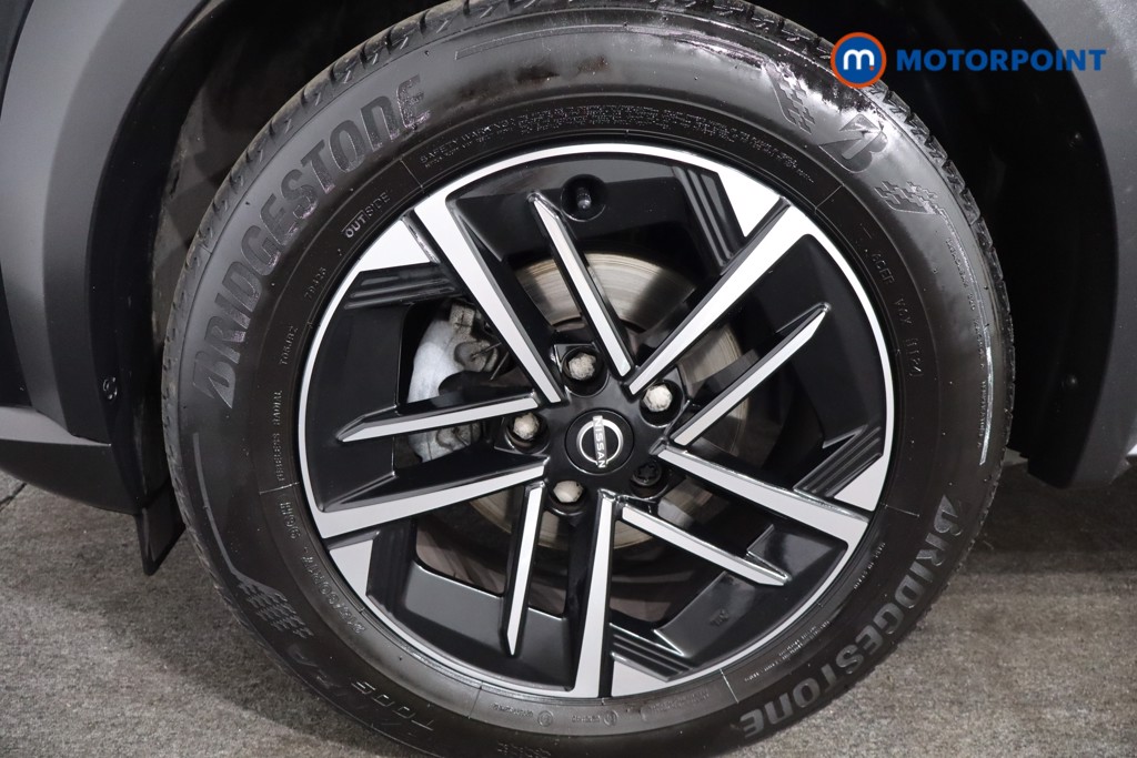 Nissan Juke N-Connecta Manual Petrol SUV - Stock Number (1567978) - 11th supplementary image