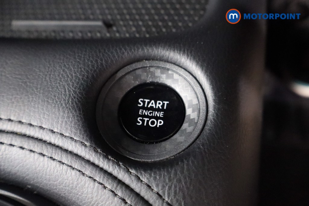 Nissan Juke N-Connecta Manual Petrol SUV - Stock Number (1567978) - 13th supplementary image