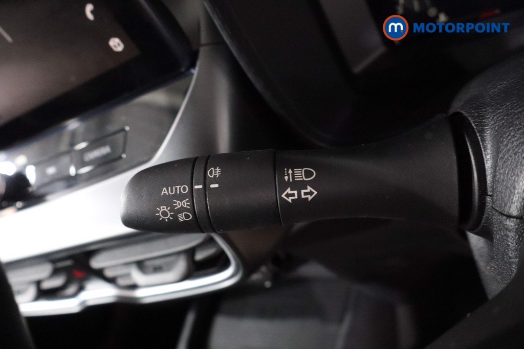 Nissan Juke N-Connecta Manual Petrol SUV - Stock Number (1567978) - 21st supplementary image