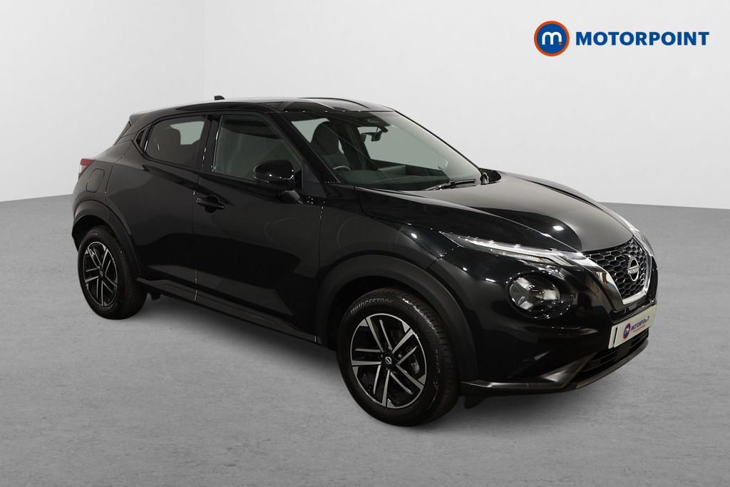 Nissan Juke N-Connecta Manual Petrol SUV - Stock Number (1567978) - Drivers side front corner