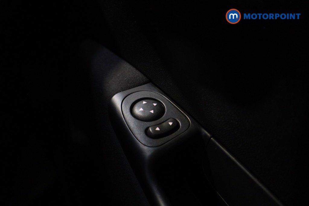 Fiat 500 1.0 Mild Hybrid 3Dr Manual Petrol-Electric Hybrid Hatchback - Stock Number (1568199) - 4th supplementary image