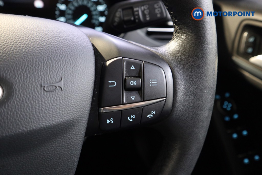 Ford Focus Active X Automatic Diesel Estate - Stock Number (1568260) - 4th supplementary image