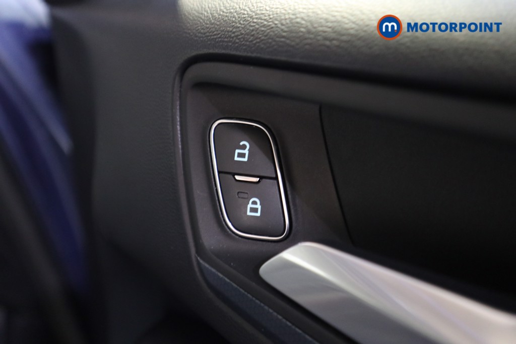 Ford Focus Active X Automatic Diesel Estate - Stock Number (1568260) - 11th supplementary image