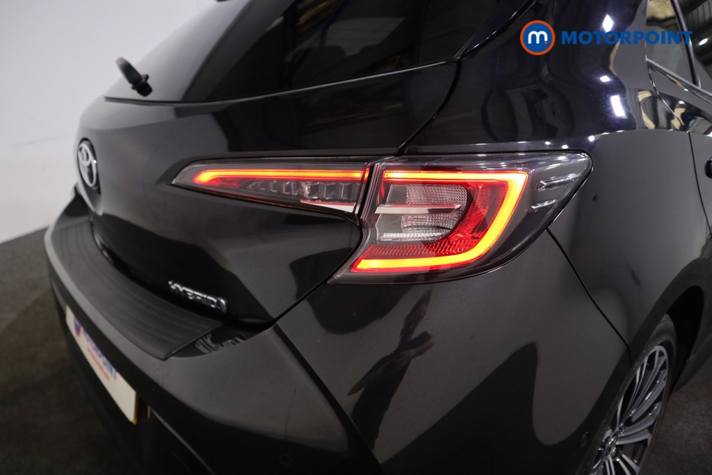 Toyota Corolla Design Automatic Petrol-Electric Hybrid Hatchback - Stock Number (1568264) - 20th supplementary image