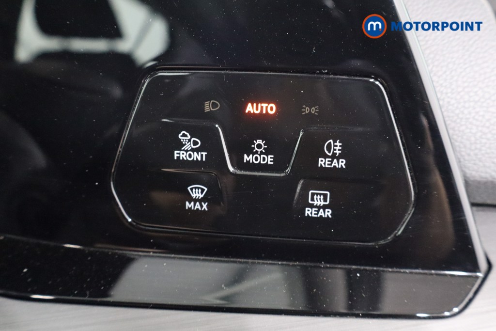 Volkswagen Golf Style Manual Petrol Hatchback - Stock Number (1568393) - 21st supplementary image