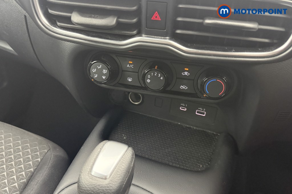 Nissan Juke Acenta Premium Automatic Petrol SUV - Stock Number (1568697) - 4th supplementary image