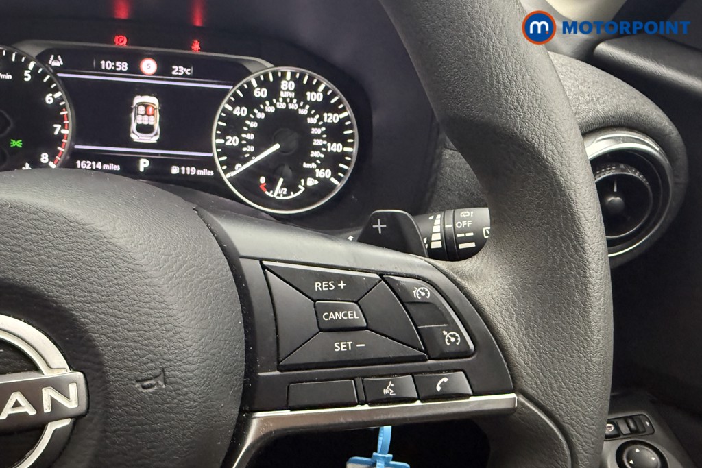 Nissan Juke Acenta Premium Automatic Petrol SUV - Stock Number (1568697) - 10th supplementary image
