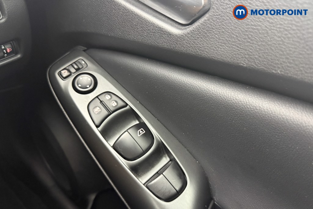 Nissan Juke Acenta Premium Automatic Petrol SUV - Stock Number (1568697) - 12th supplementary image