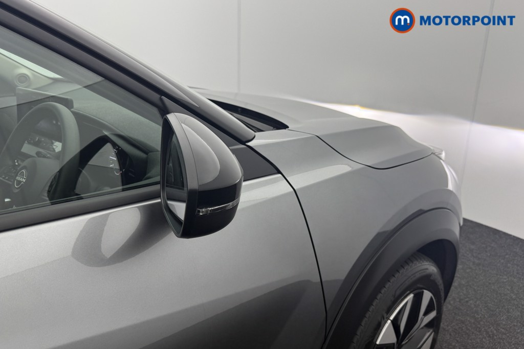 Nissan Juke Acenta Premium Automatic Petrol SUV - Stock Number (1568697) - 13th supplementary image