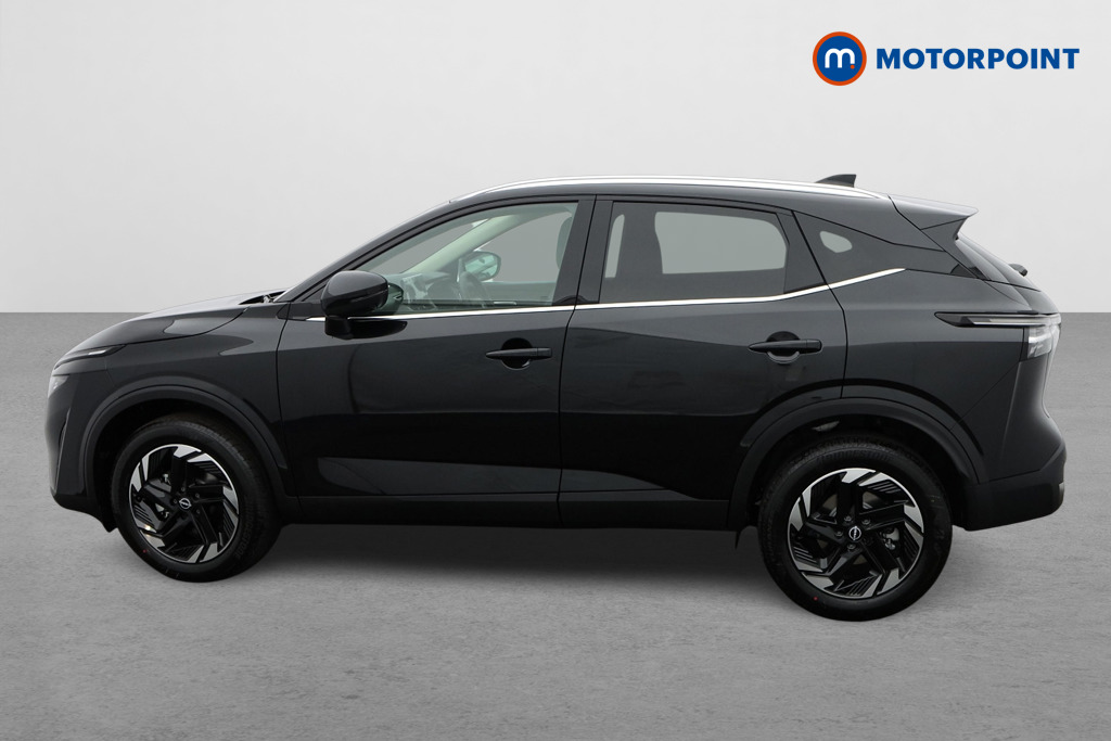 Nissan Qashqai N-Connecta Automatic Petrol SUV - Stock Number (1569223) - Passenger side