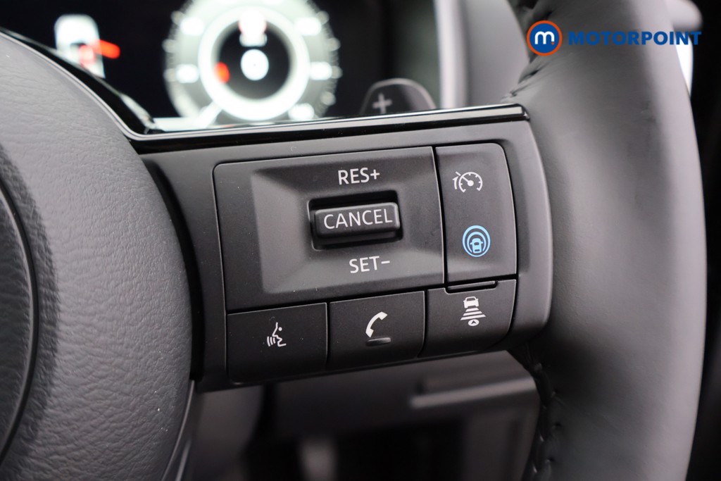 Nissan Qashqai N-Connecta Automatic Petrol SUV - Stock Number (1569226) - 3rd supplementary image