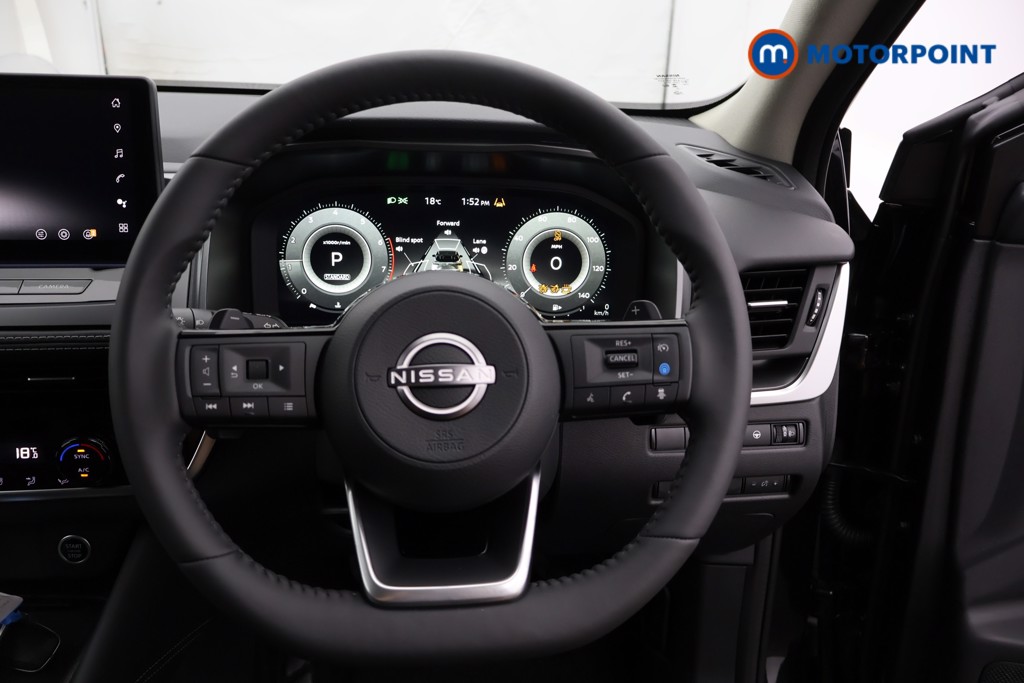 Nissan Qashqai N-Connecta Automatic Petrol SUV - Stock Number (1569226) - 1st supplementary image