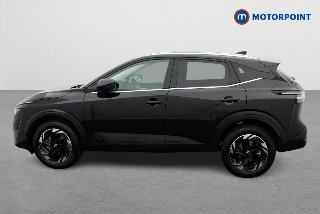 Nissan Qashqai N-Connecta Automatic Petrol SUV - Stock Number (1569226) - Passenger side