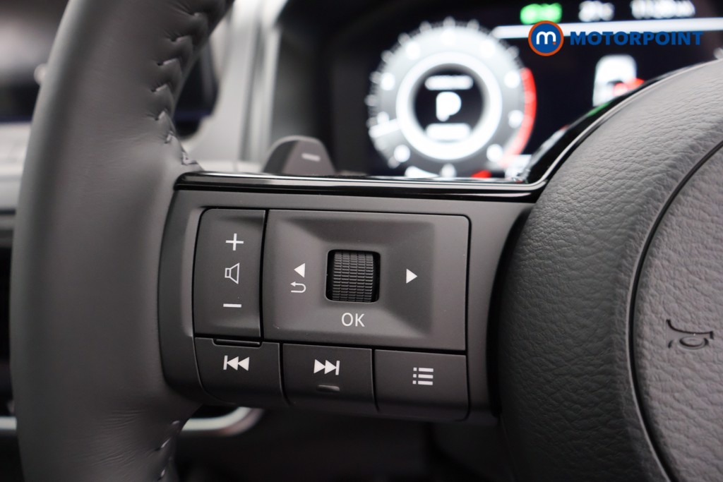 Nissan Qashqai N-Connecta Automatic Petrol SUV - Stock Number (1569280) - 3rd supplementary image
