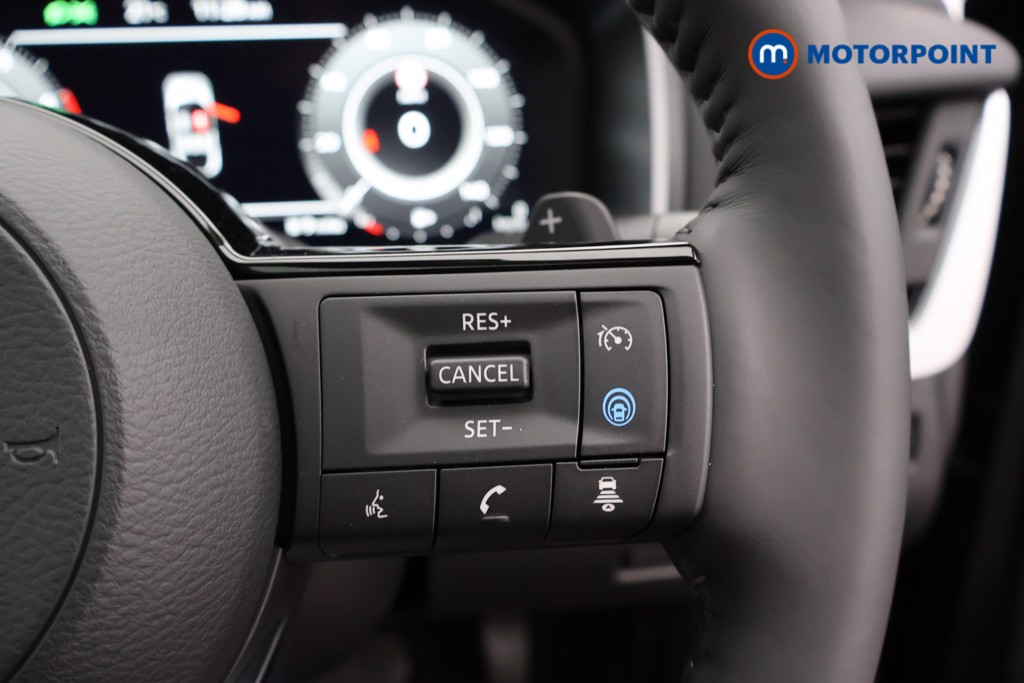 Nissan Qashqai N-Connecta Automatic Petrol SUV - Stock Number (1569280) - 4th supplementary image