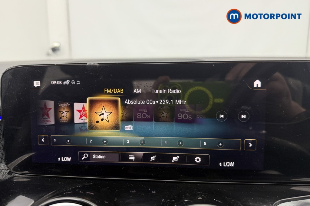 Mercedes-Benz GLB Amg Line Automatic Petrol SUV - Stock Number (1569409) - 4th supplementary image