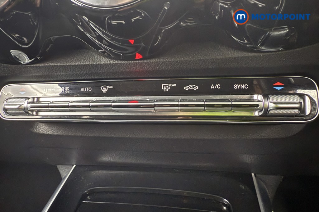 Mercedes-Benz GLB Amg Line Automatic Petrol SUV - Stock Number (1569409) - 16th supplementary image