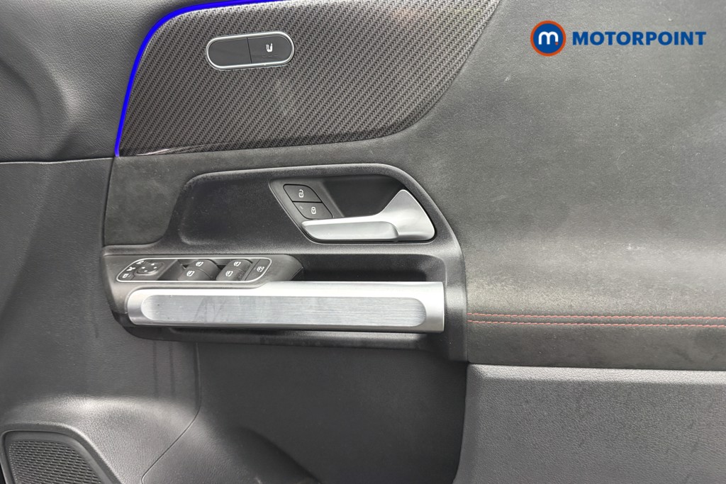 Mercedes-Benz GLB Amg Line Automatic Petrol SUV - Stock Number (1569409) - 18th supplementary image