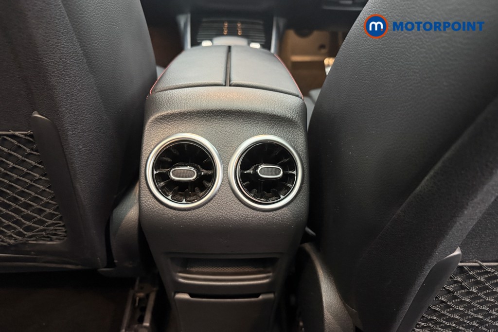 Mercedes-Benz GLB Amg Line Automatic Petrol SUV - Stock Number (1569409) - 21st supplementary image