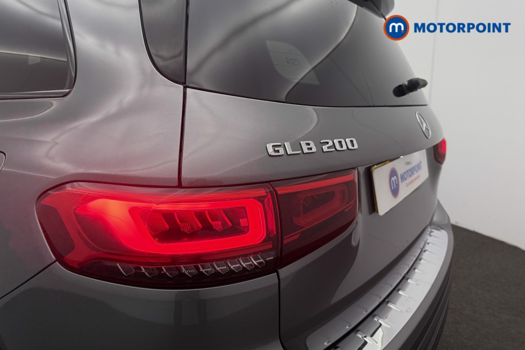 Mercedes-Benz GLB Amg Line Automatic Petrol SUV - Stock Number (1569409) - 30th supplementary image