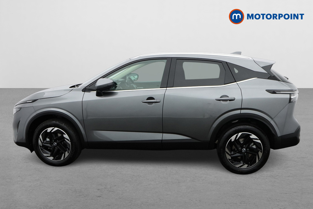 Nissan Qashqai N-Connecta Automatic Petrol SUV - Stock Number (1569415) - Passenger side