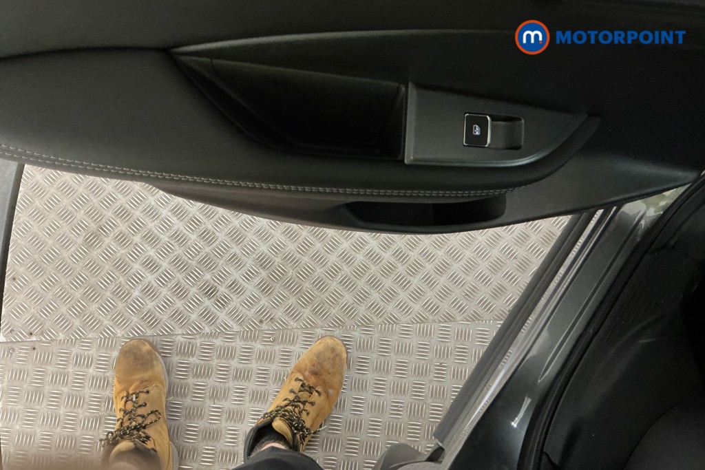 Nissan Qashqai N-Connecta Automatic Petrol SUV - Stock Number (1569451) - 25th supplementary image