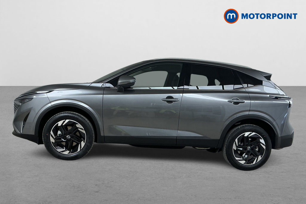 Nissan Qashqai N-Connecta Automatic Petrol SUV - Stock Number (1569451) - Passenger side