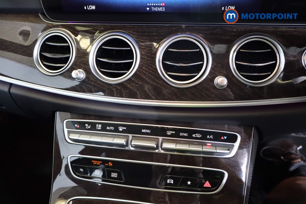 Mercedes-Benz E Class Sport Automatic Diesel Saloon - Stock Number (1569535) - 11th supplementary image