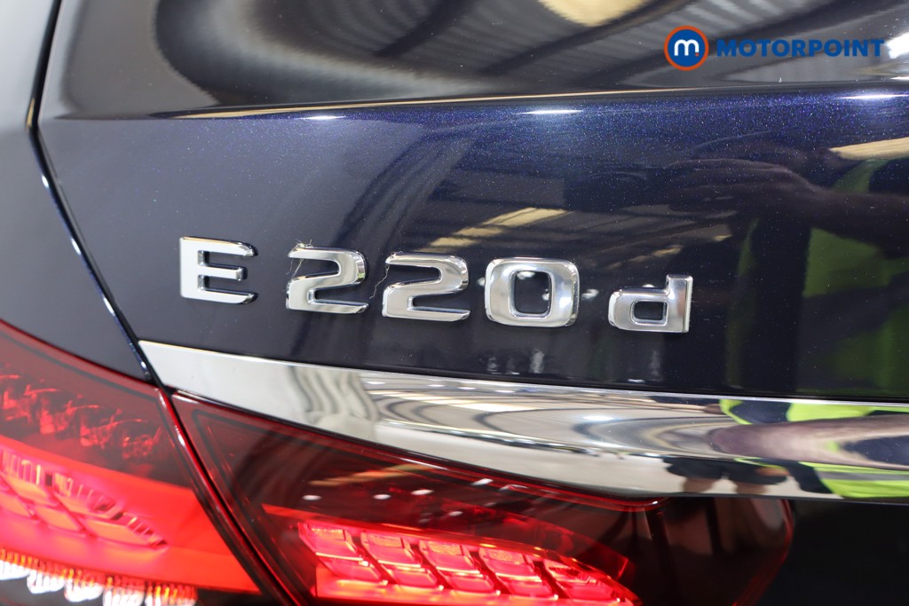 Mercedes-Benz E Class Sport Automatic Diesel Saloon - Stock Number (1569535) - 33rd supplementary image