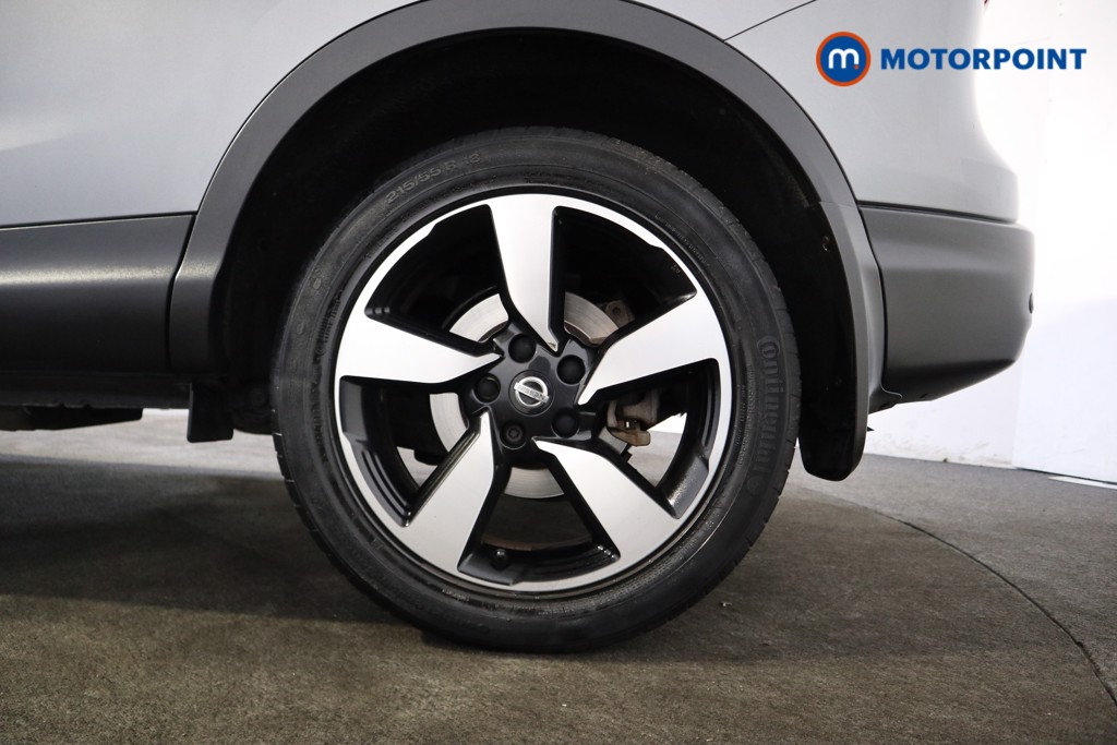 Nissan Qashqai N-Connecta Manual Petrol SUV - Stock Number (1569760) - 15th supplementary image