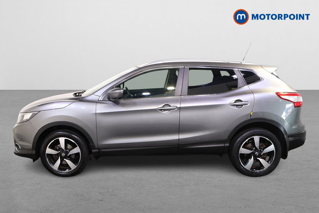 Nissan Qashqai N-Connecta Manual Petrol SUV - Stock Number (1569760) - Passenger side