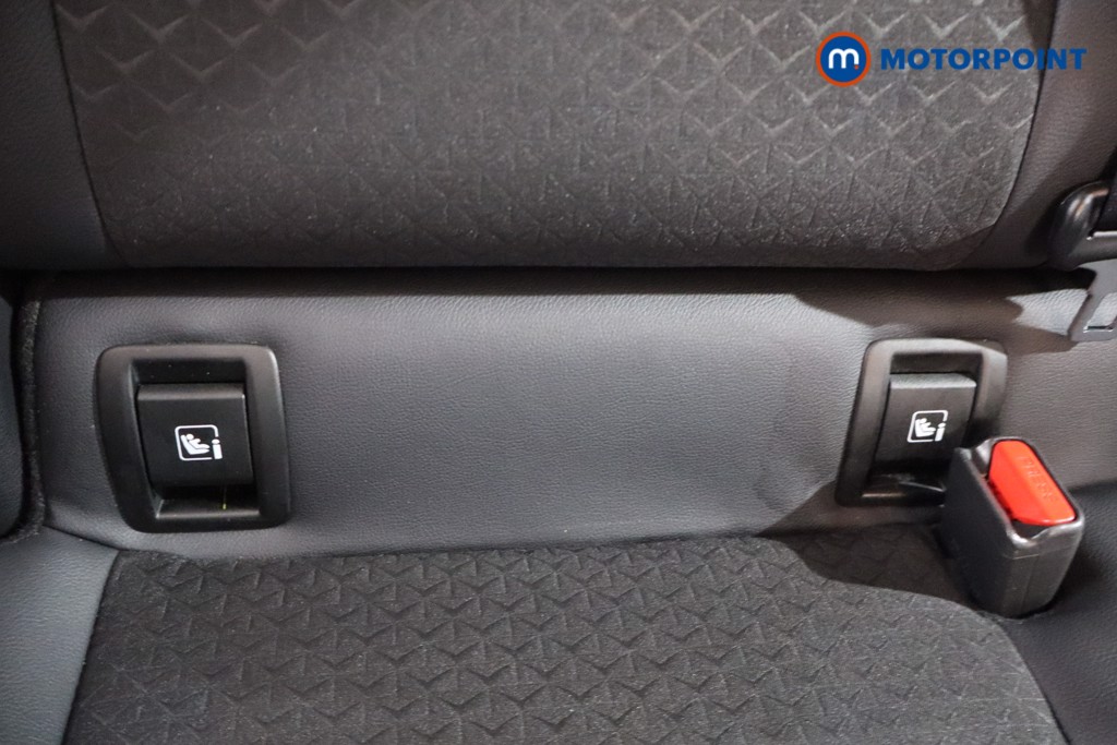 Nissan Juke N-Connecta Automatic Petrol SUV - Stock Number (1569813) - 25th supplementary image