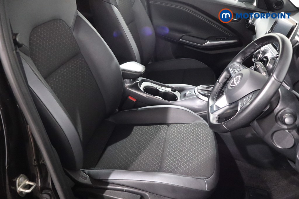 Nissan Juke N-Connecta Automatic Petrol SUV - Stock Number (1569819) - 23rd supplementary image