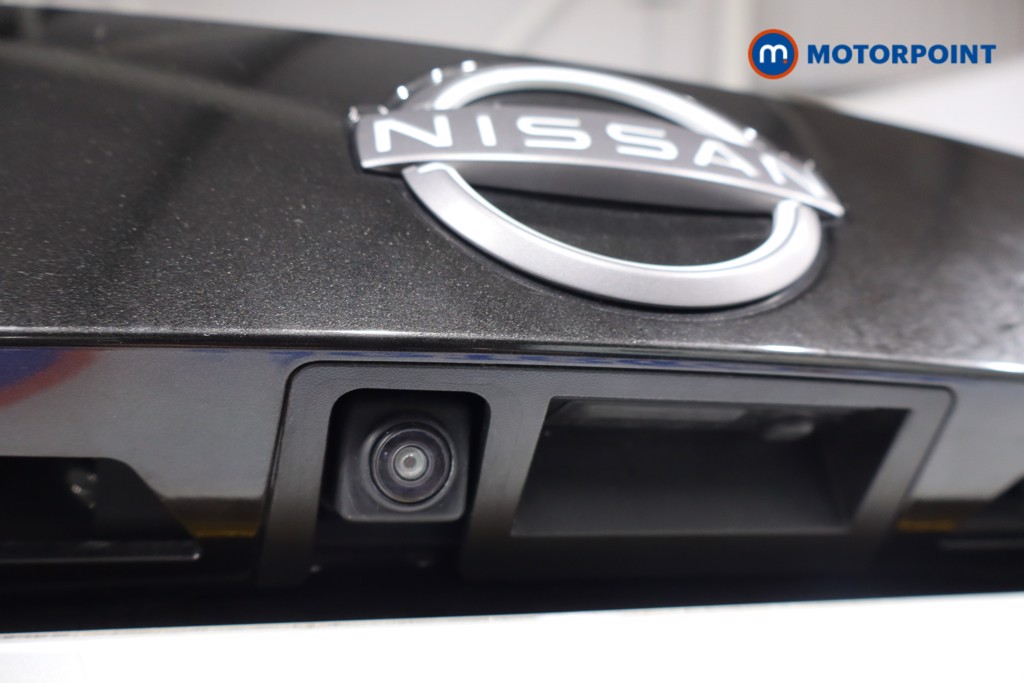 Nissan Juke N-Connecta Automatic Petrol SUV - Stock Number (1569819) - 33rd supplementary image